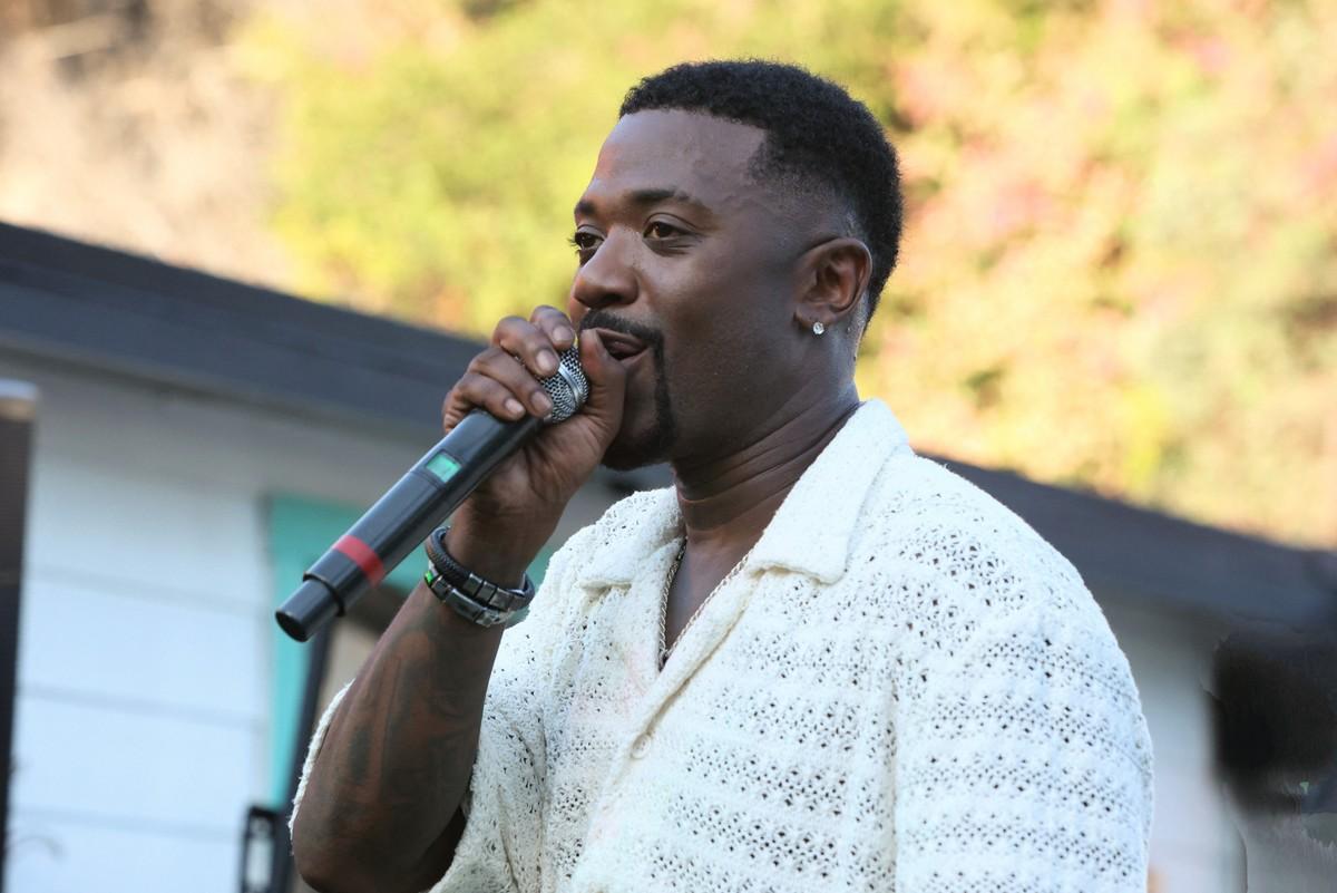 Ray J seen at a Labor Day weekend party singing new hit "Bestie" and slow dancing to what would be his 20th anniversary of his hit song "One Wish"