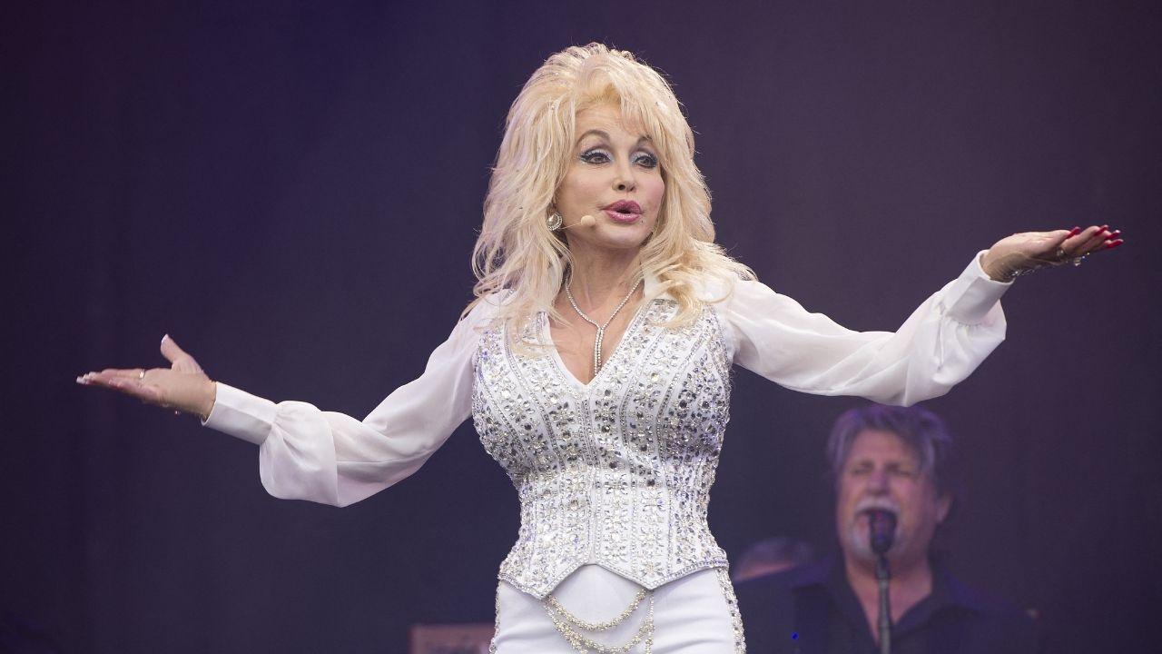image of Dolly Parton died at 80 years old on August 25.
