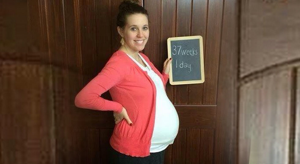 37 Weeks & Counting Jill Duggar Shows Off Baby Bump In New Photos(02)