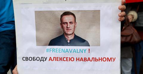 jailed putin enemy alexei navalny loses pounds two weeks pp