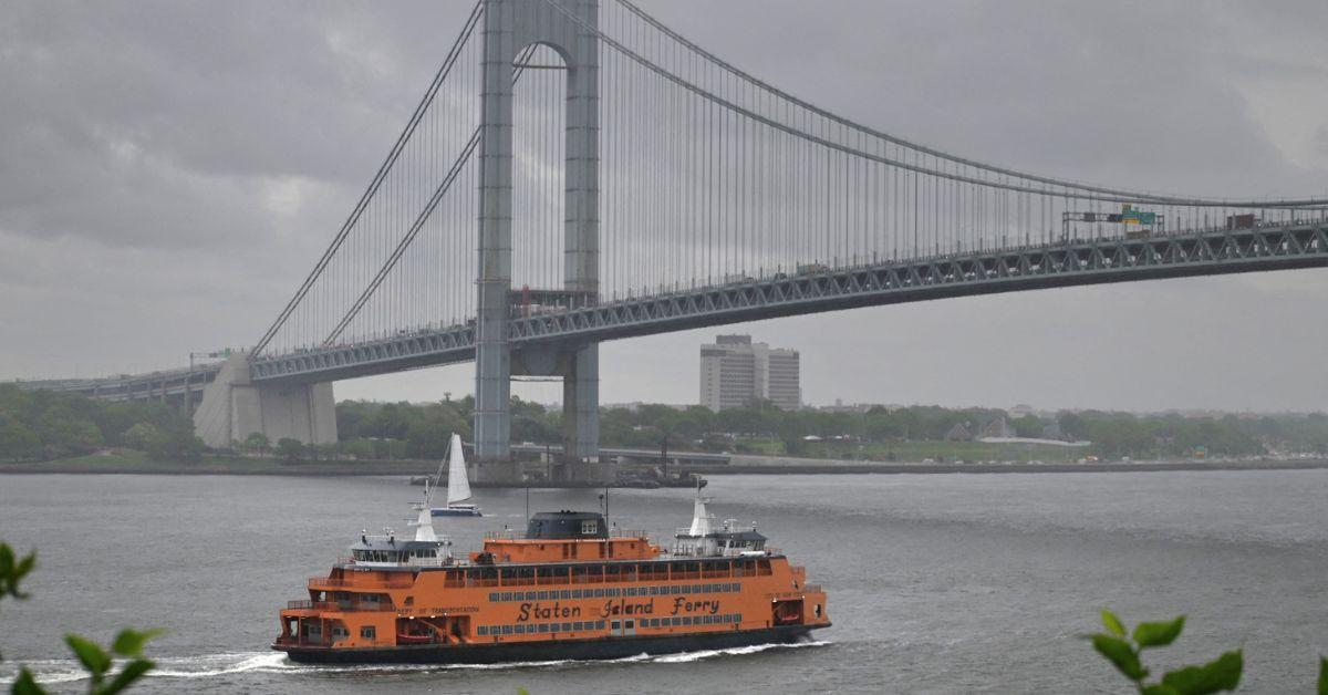 photo of staten island ferry.