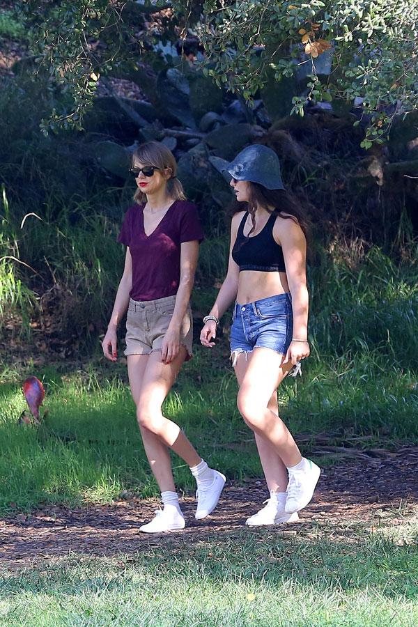 Taylor Swift & Lorde Hike