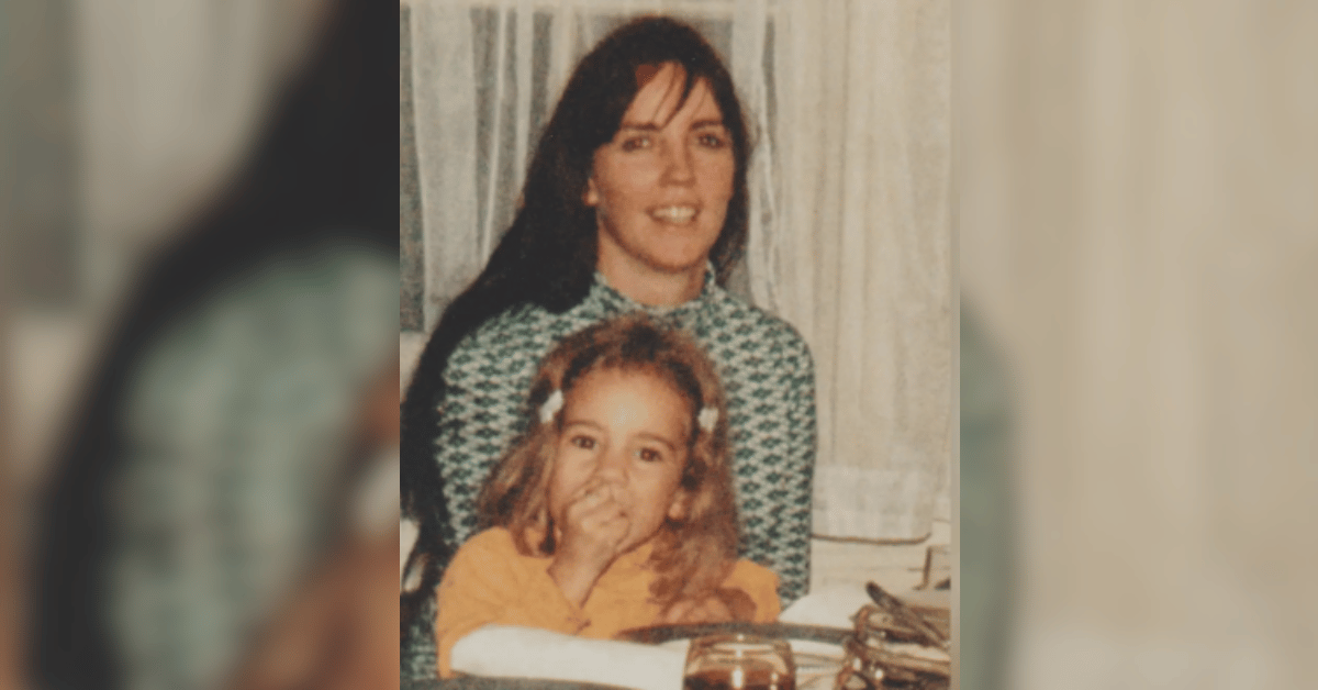 mariah carey announces mother and sister died on same day