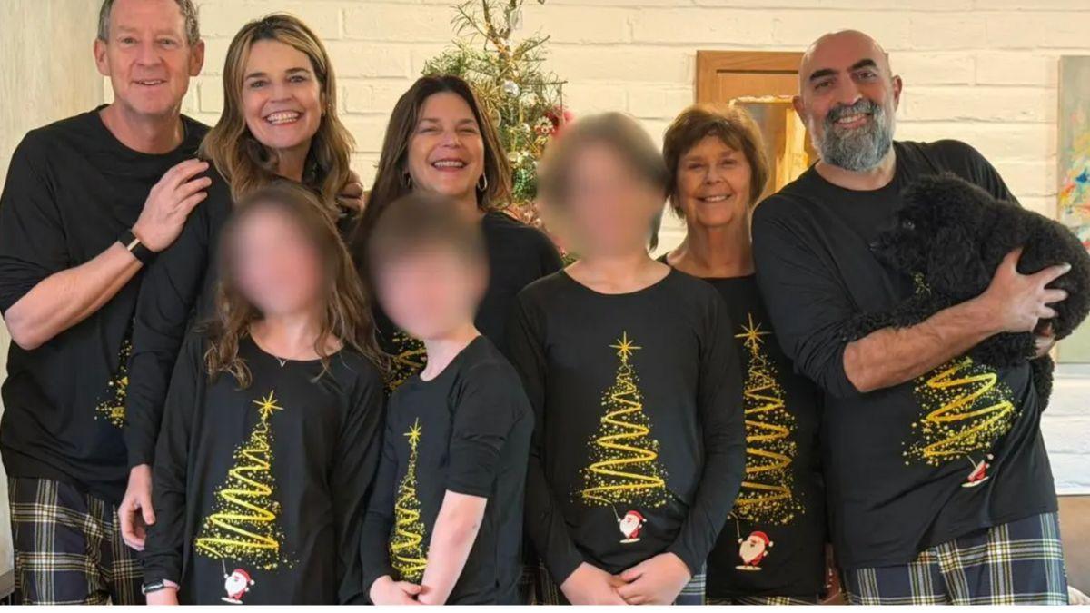 Photo of Savannah Guthrie and family