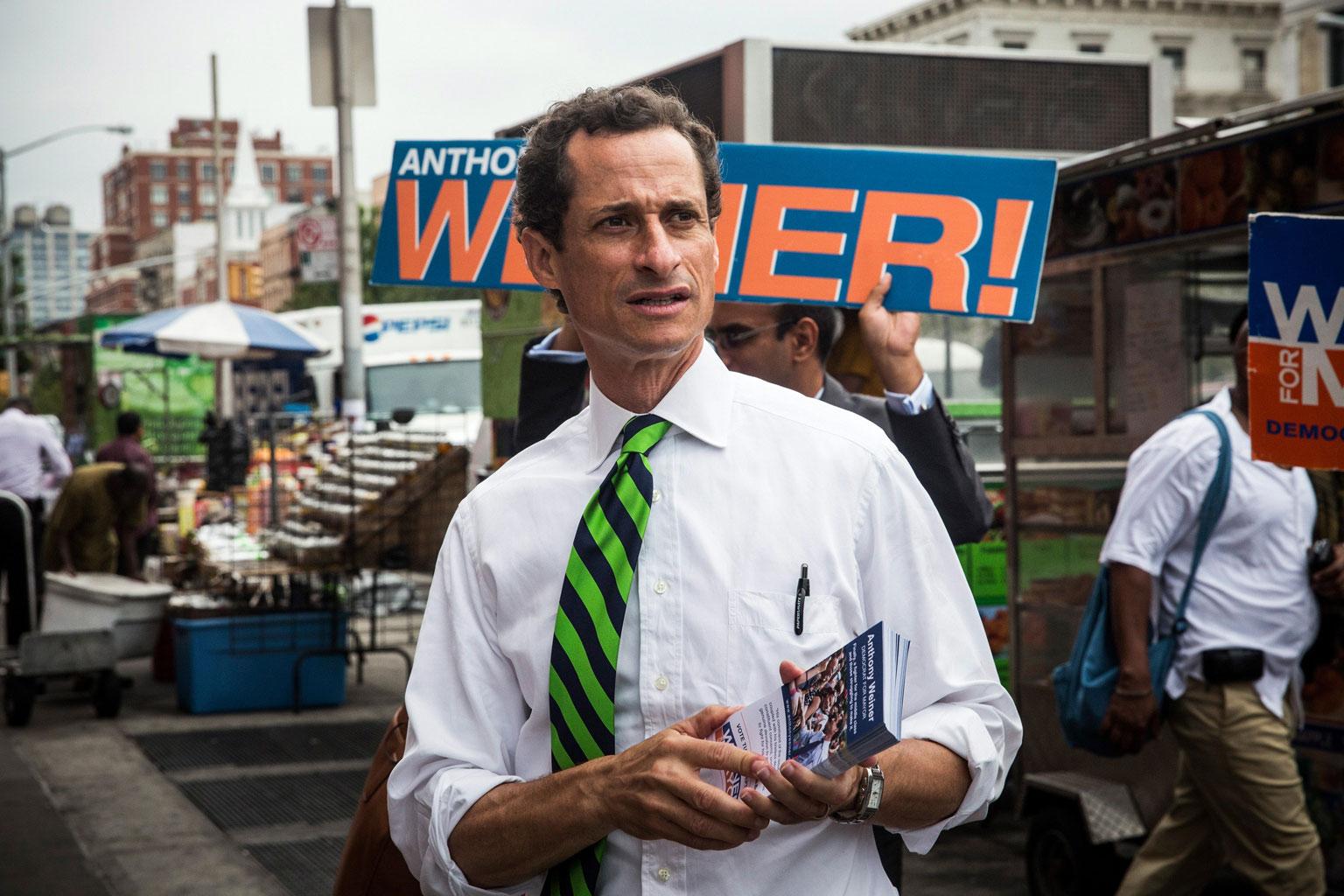 Anthony Weiner Sexting Scandal Divorce Son Chick Magnet