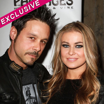 //carmen electra split fiance partying