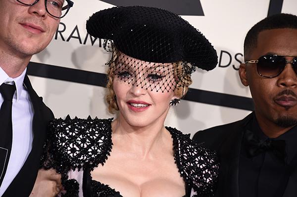 //Madonna  grammy getup shocker