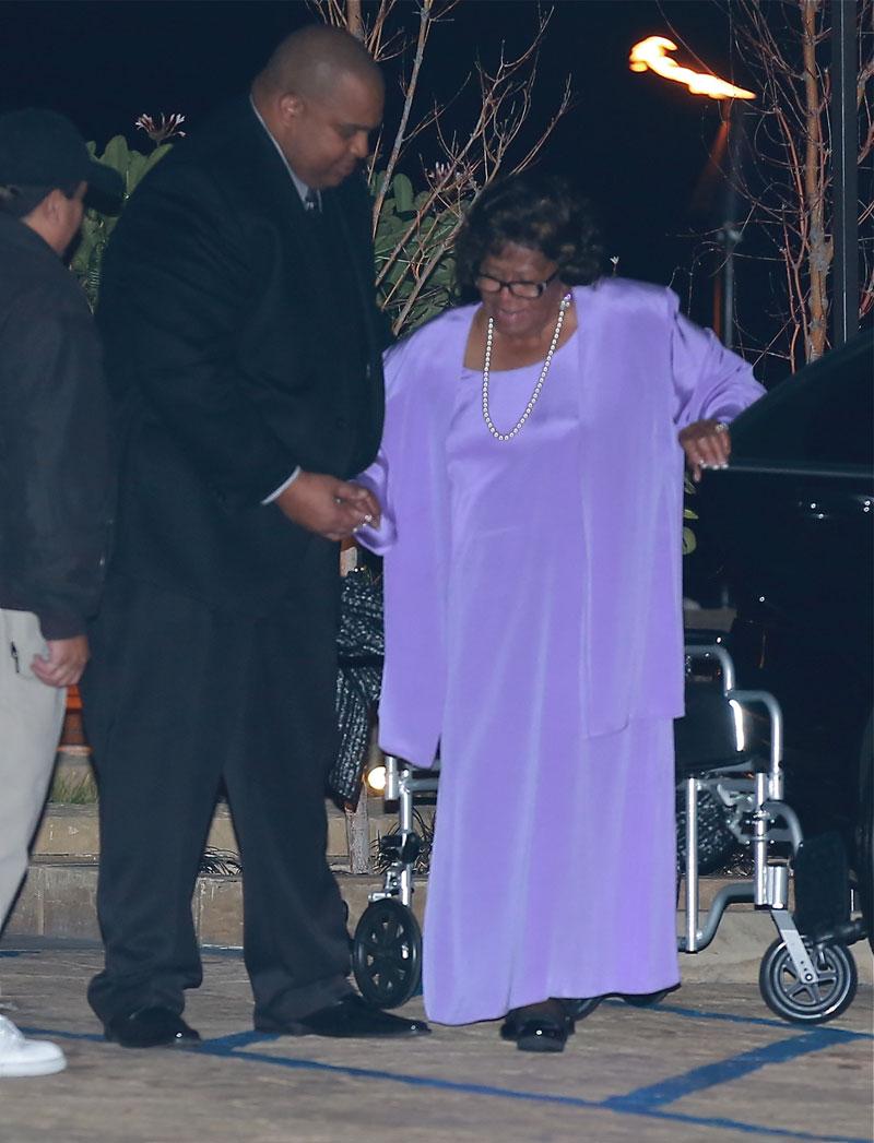 Katherine Jackson Sick Wheelchair Photos