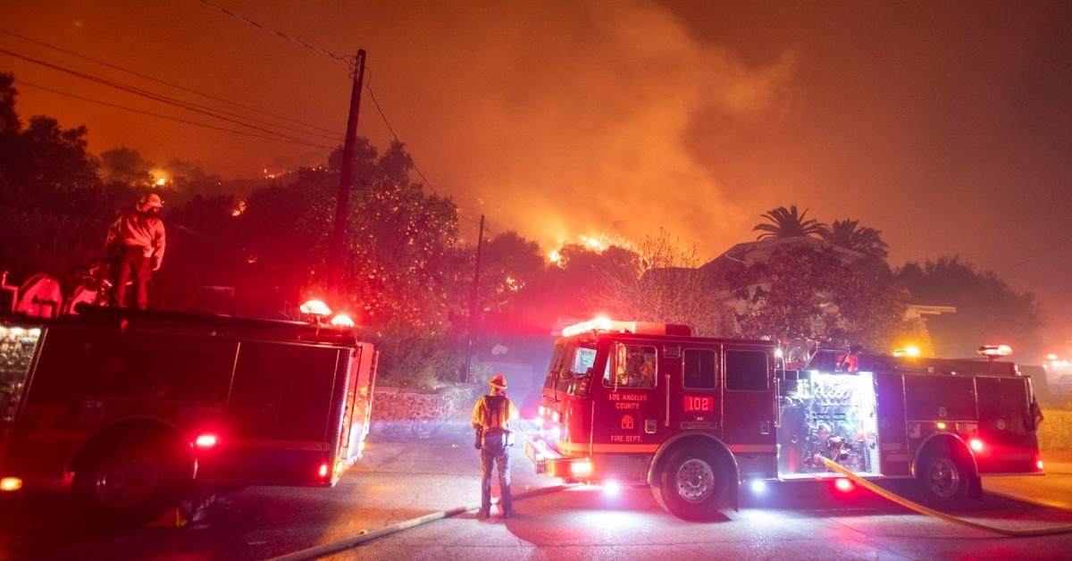 los angeles wildfires increasing winds ground firefighting aircraft climate scientists warn worst yet to come