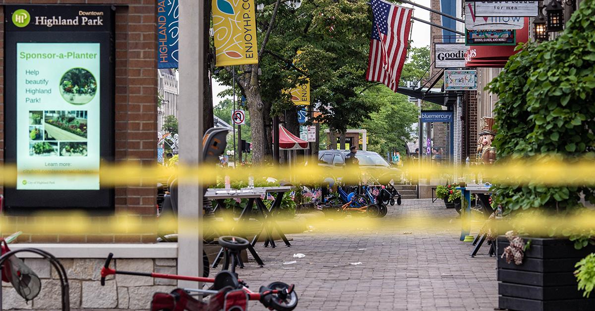 highland park parade shooter bobby crimo uncle july