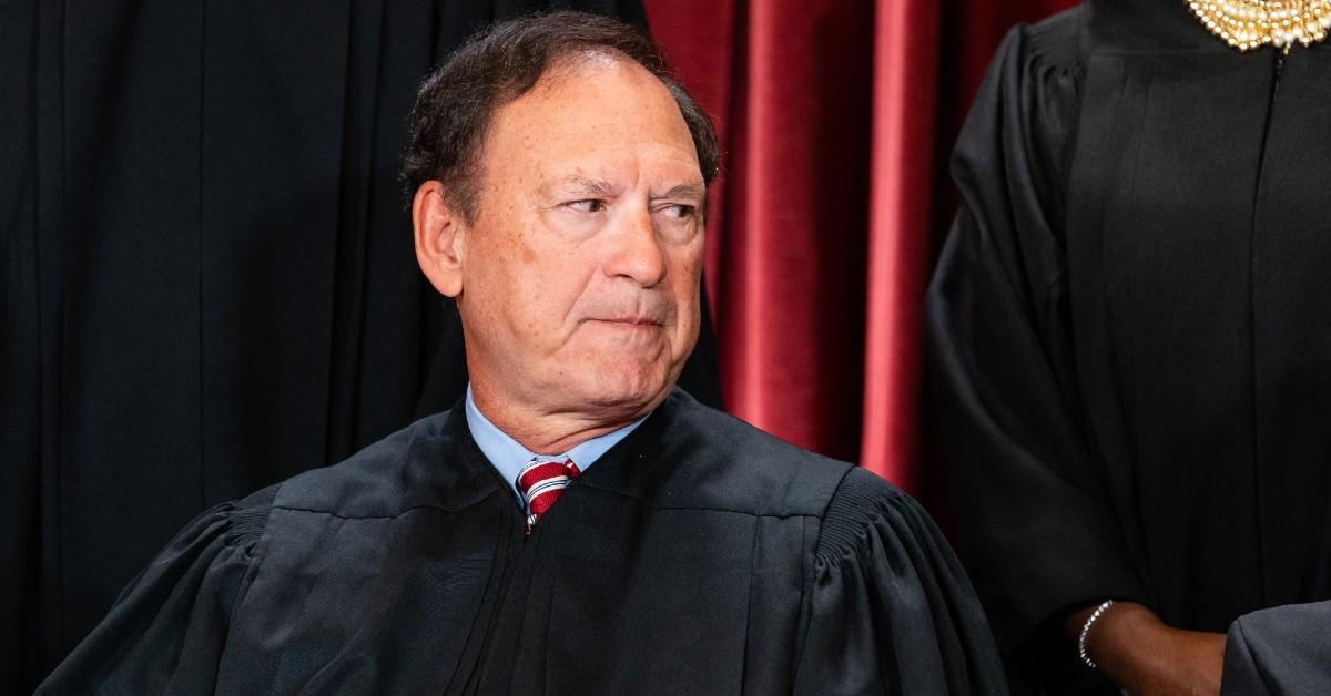 Supreme Court Justice Samuel Alito Secretly Accepted Luxury Trip From ...