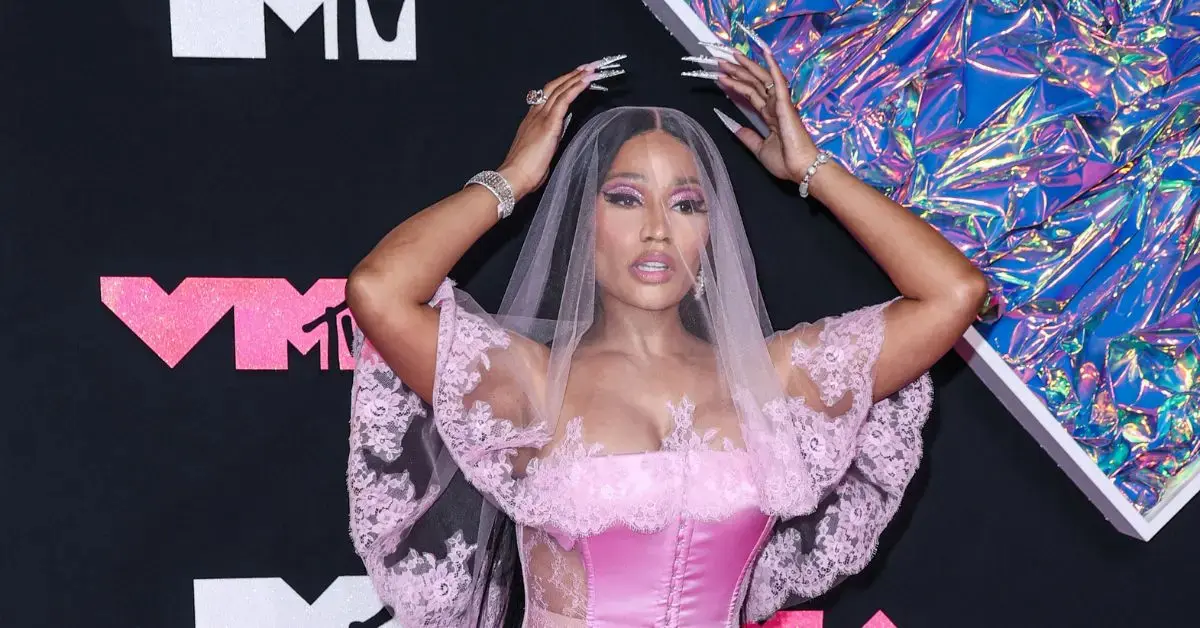 nicki minaj custom jewelry damaged lawsuit dismissed days after promoter sues  million china concert blew off court