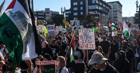 hundreds of anti israel protesters storm the streets of manhattan
