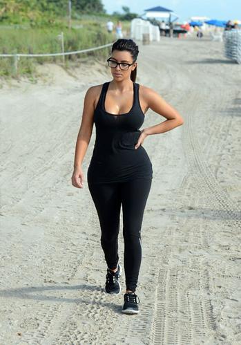 Kim Kardashian Works Out On Miami Beach