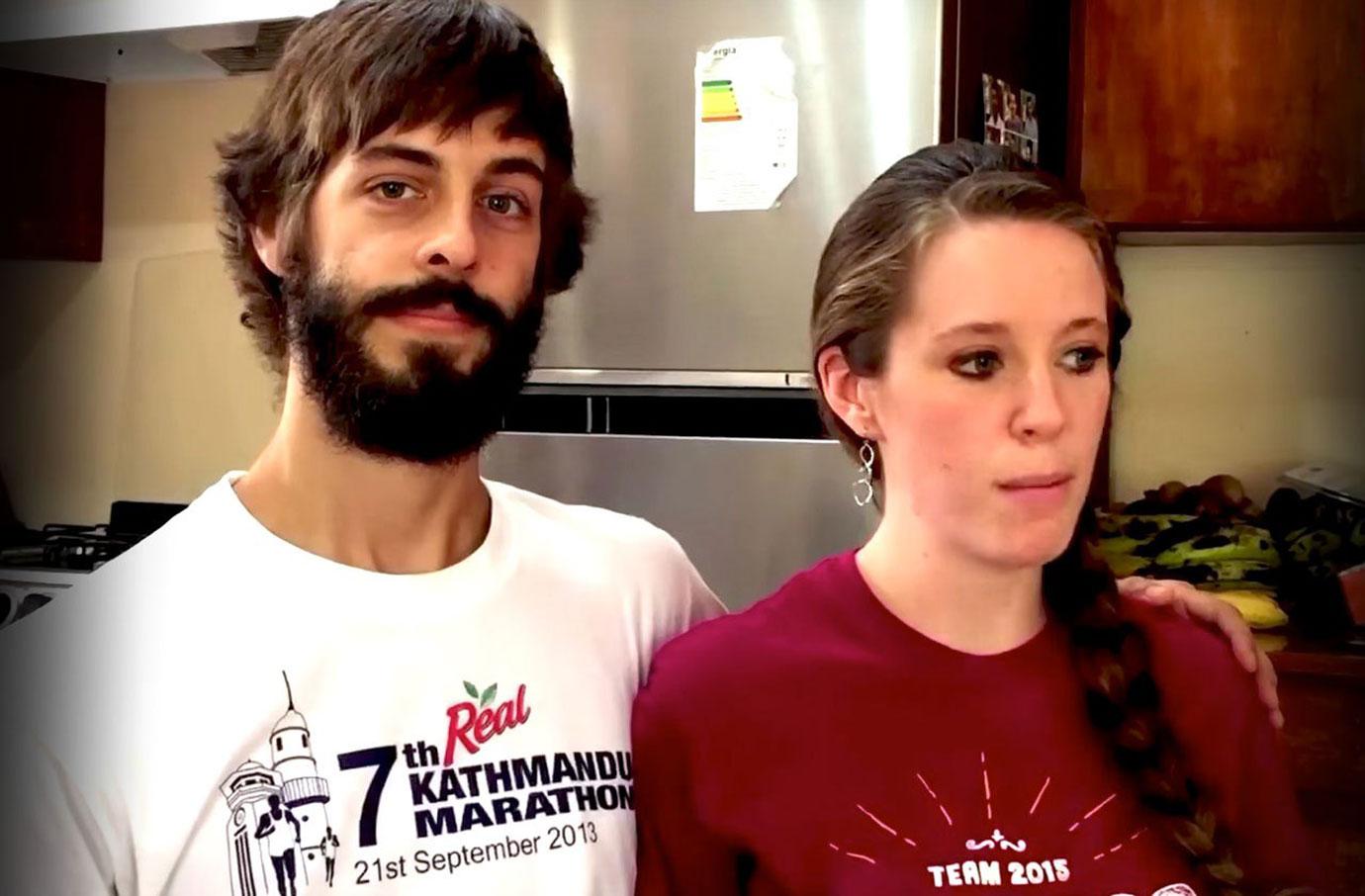 jill duggar husband derick dillard slams jazz jennings transgender counting on