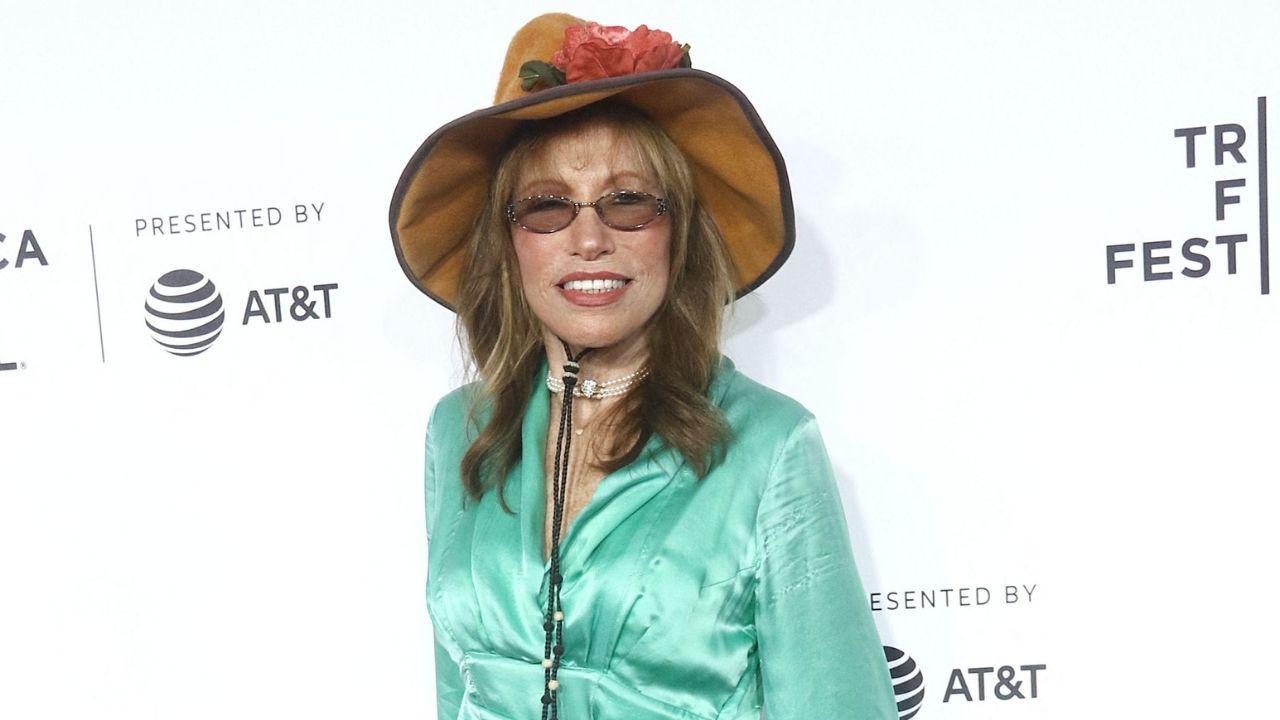 Photo of Carly Simon