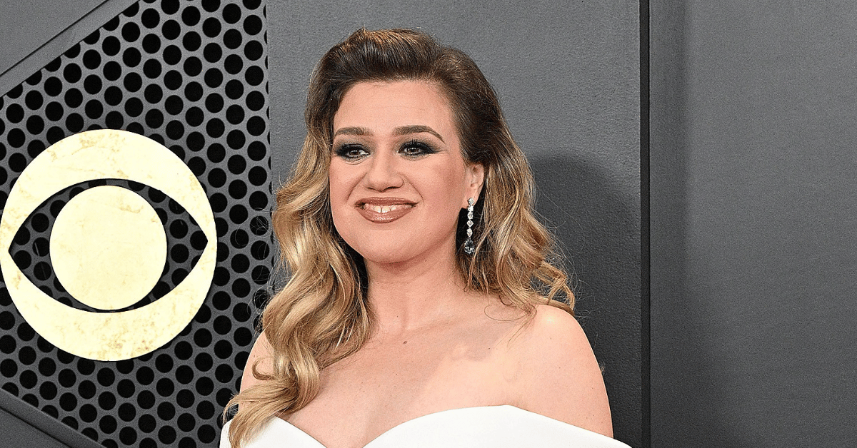 Photo of Kelly Clarkson