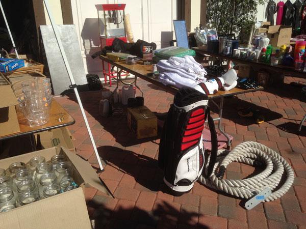 Tori Spelling And Dean McDermott Have Huge Garage Sale