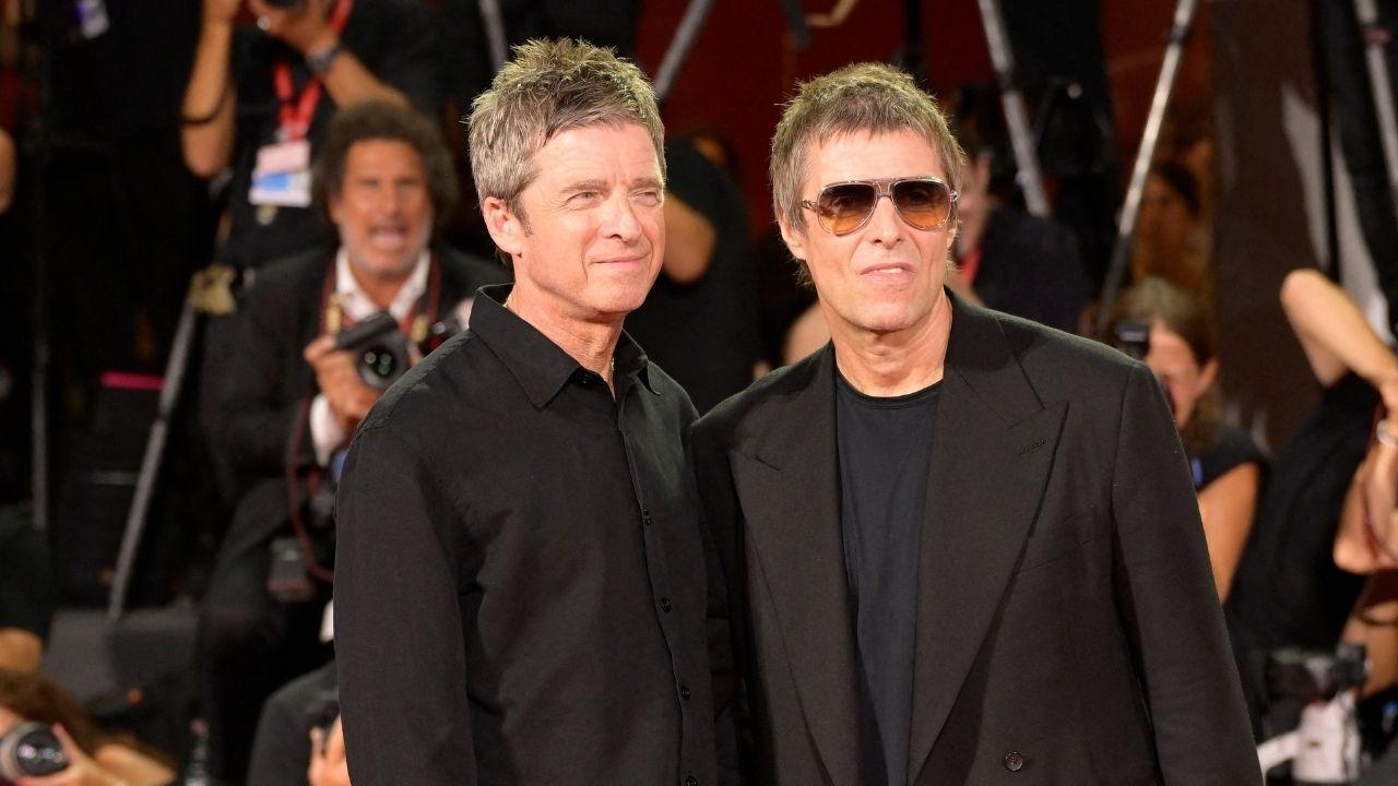 Photo of Noel and Liam Gallagher