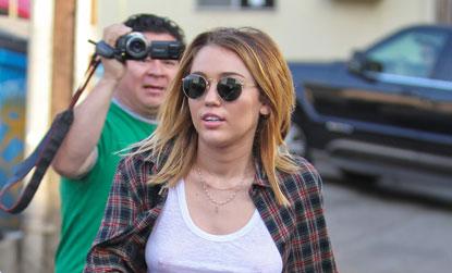 //braless miley cyrus