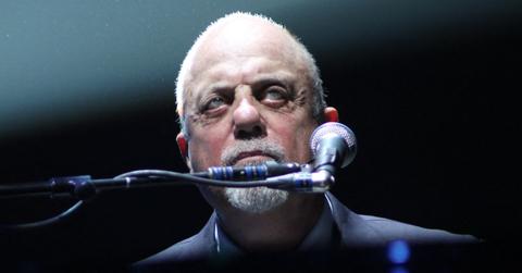 Photo of Billy Joel.