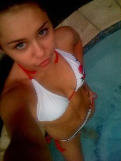 //miley cyrus bikini large msg _ _