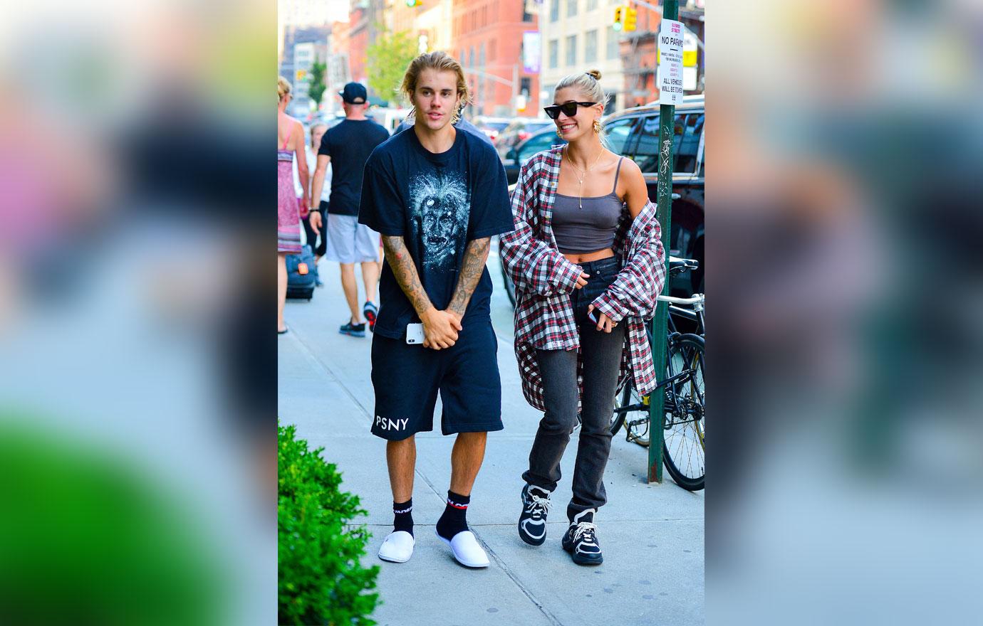 Justin Bieber Hailey Baldwin Happy Canada