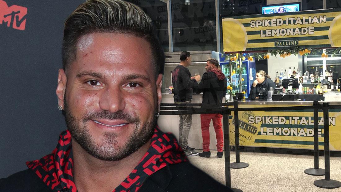 Jersey Shore’s Ronnie Ortiz-Magro Drinking At VMAs After Rehab