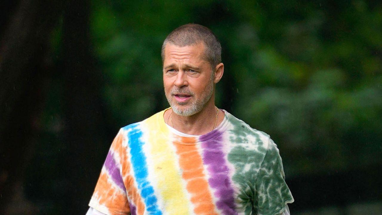 Brad Pitt told 'Esquire' he experienced a brief period of suicidal thoughts.
