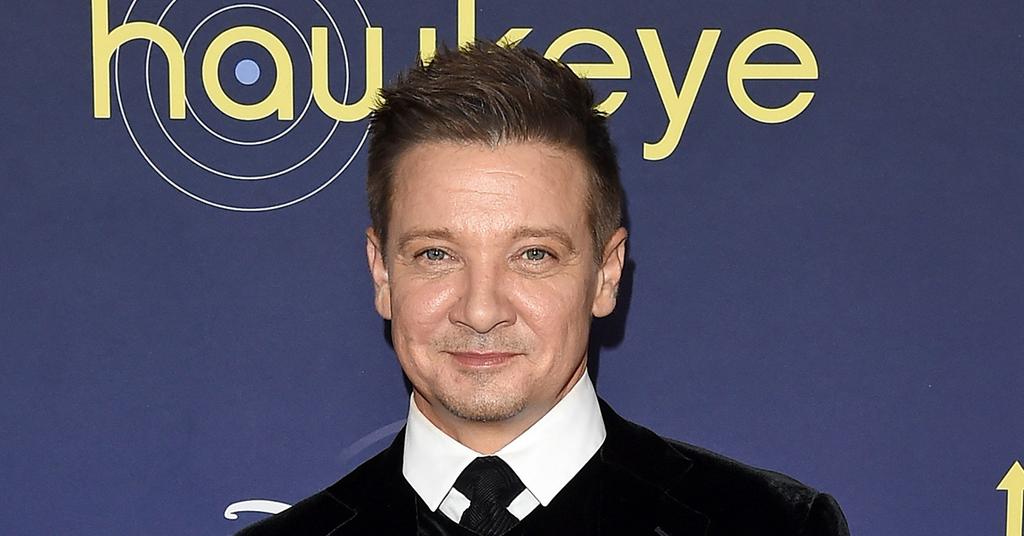 Jeremy Renner Shows Off Brutal Injuries From Hospital Bed