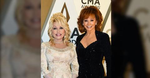 Reba McEntire is allegedly distancing herself from Dolly Parton during health struggles.