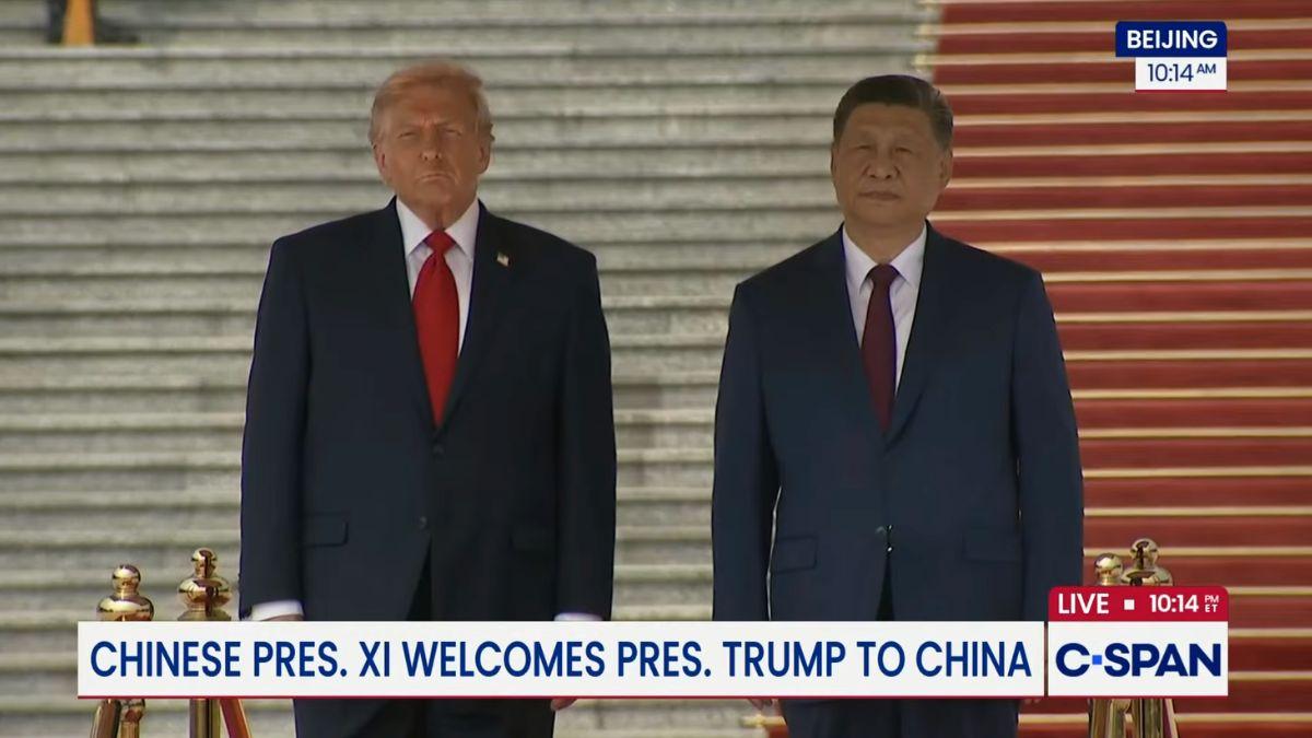 Photo of  Donald Trump and Xi Jinping