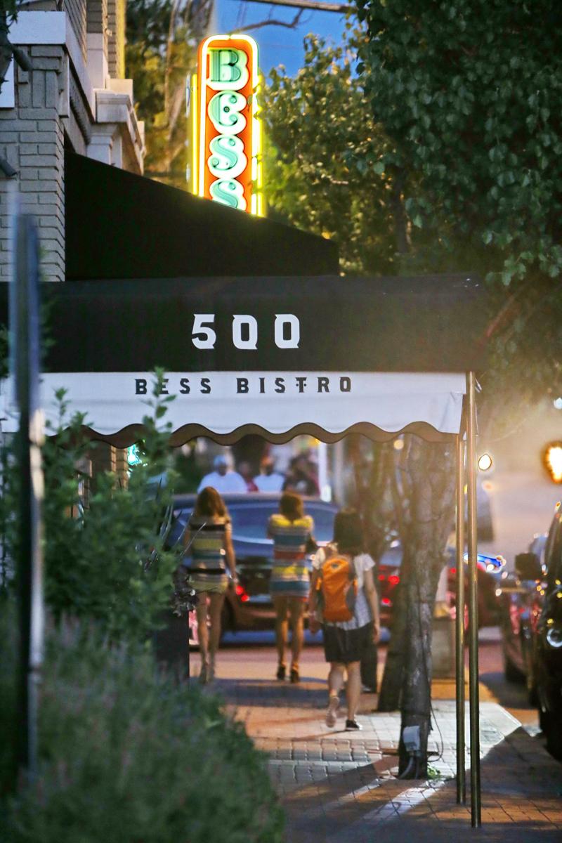 Sandra Bullock Restaurant Closes Bess Austin