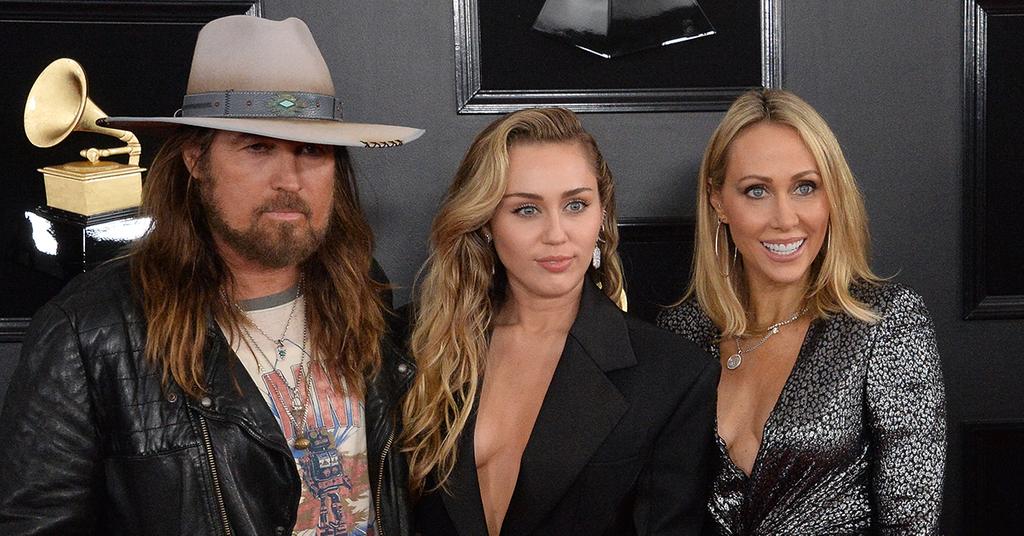 Miley Cyrus' Mom Tish Files For Divorce From Billy Ray