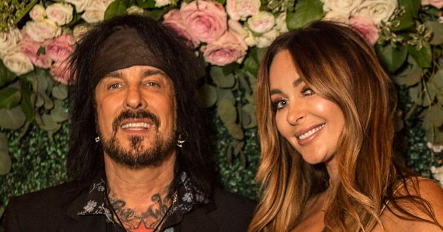 Nikki Sixx Wife Pregnant