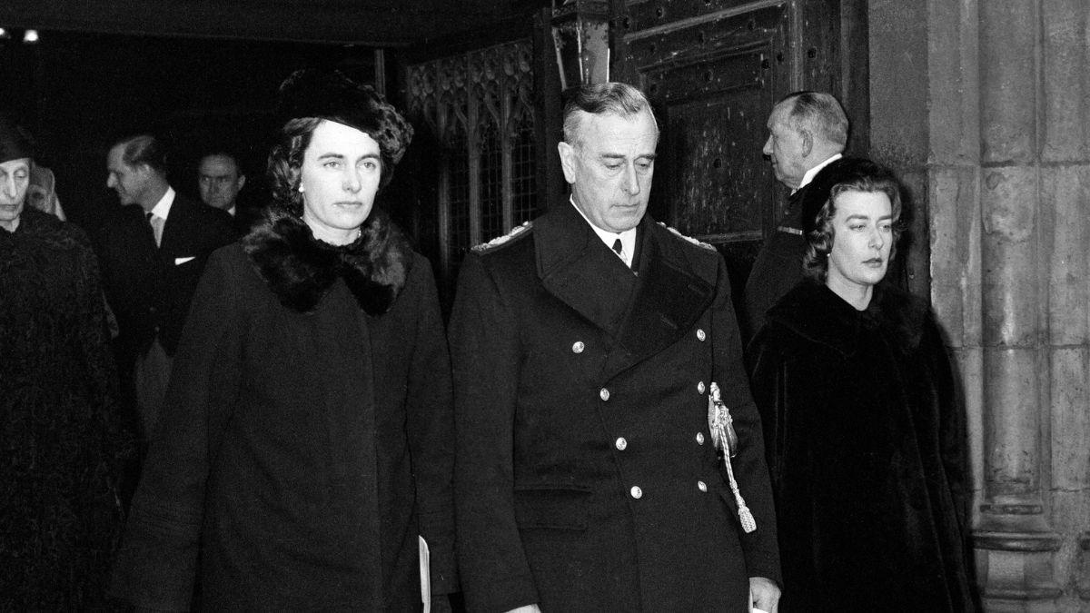 Photo of Louis Mountbatten with his daughters Pamela Hicks and Patricia.