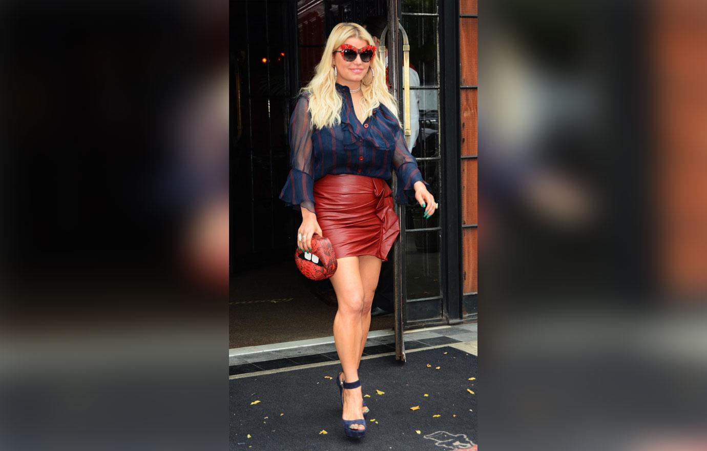 //jessica simpson belly boobs red leather skirt