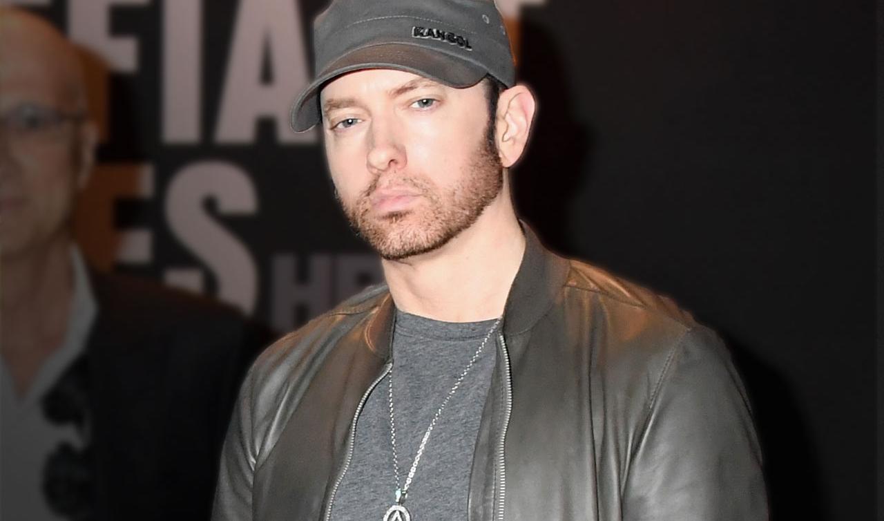 Total Makeover: Eminem Debuts Sleek Beard!