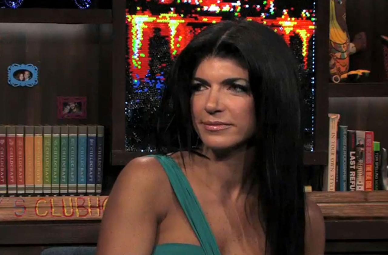 Lesbian Sex Fights And More 8 Most Outrageous Moments From Teresa Giudice S Prison Memoir