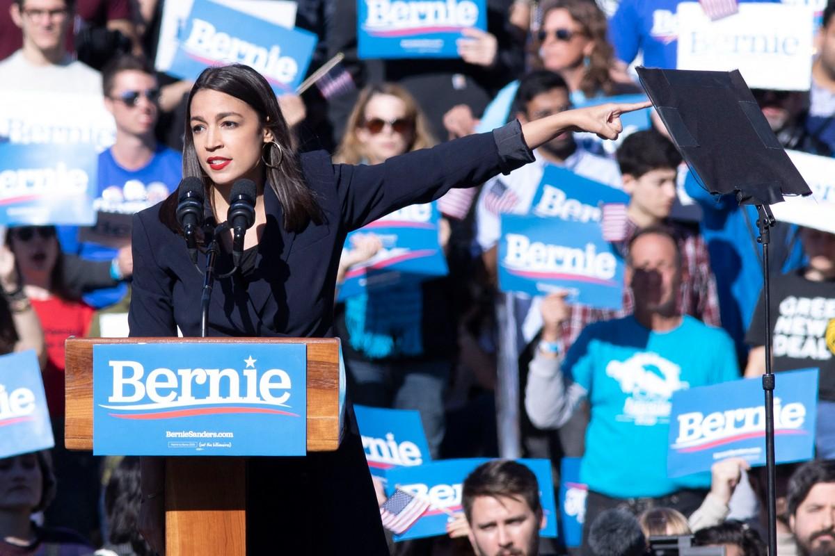 Riley Roberts reportedly split from longtime fiancee Alexandria Ocasio-Cortez.