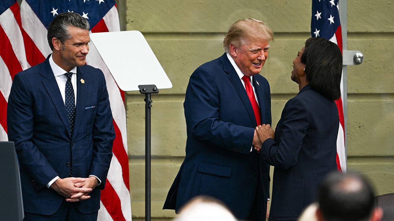 Pete Hegseth, President Donald Trump