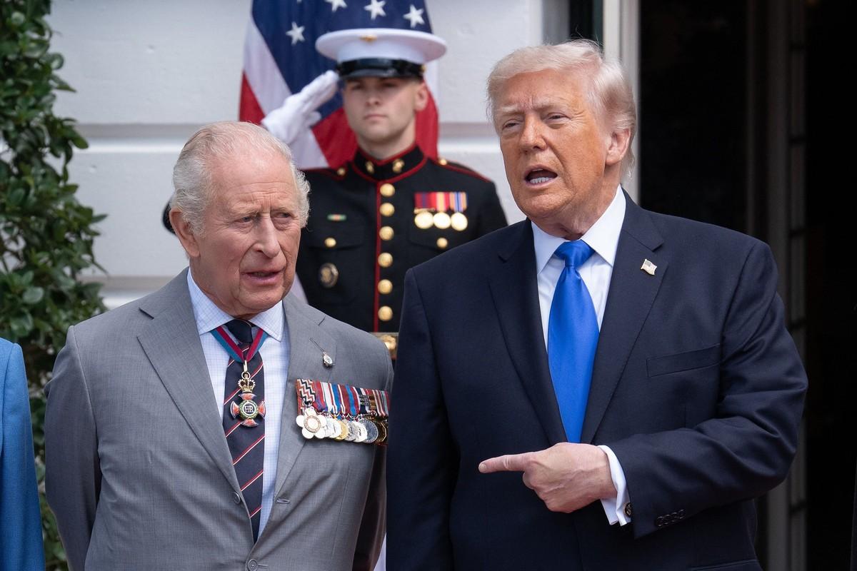 Donald Trump joked about living in Buckingham Palace after reports claimed he is distantly related to King Charles III.