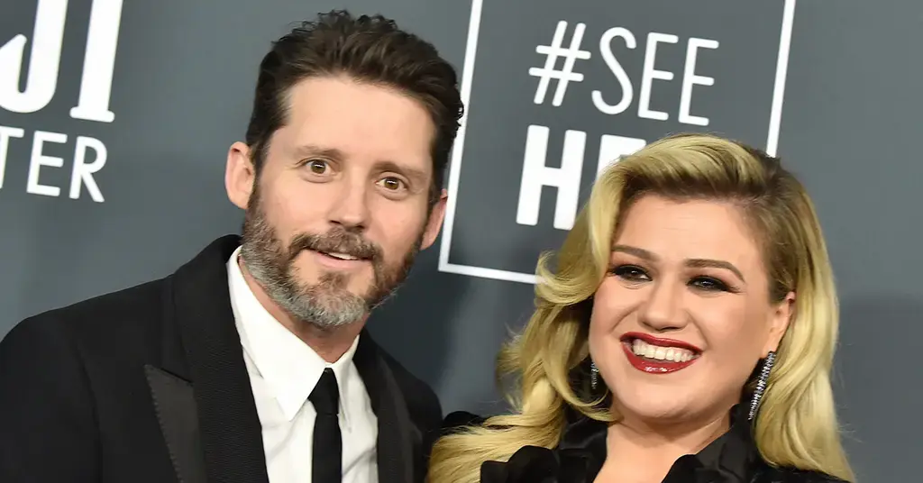 kelly clarkson cancels first shows vegas residency health scare fans