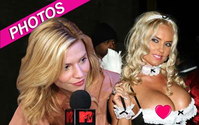 //wardrobe malfunction inf post