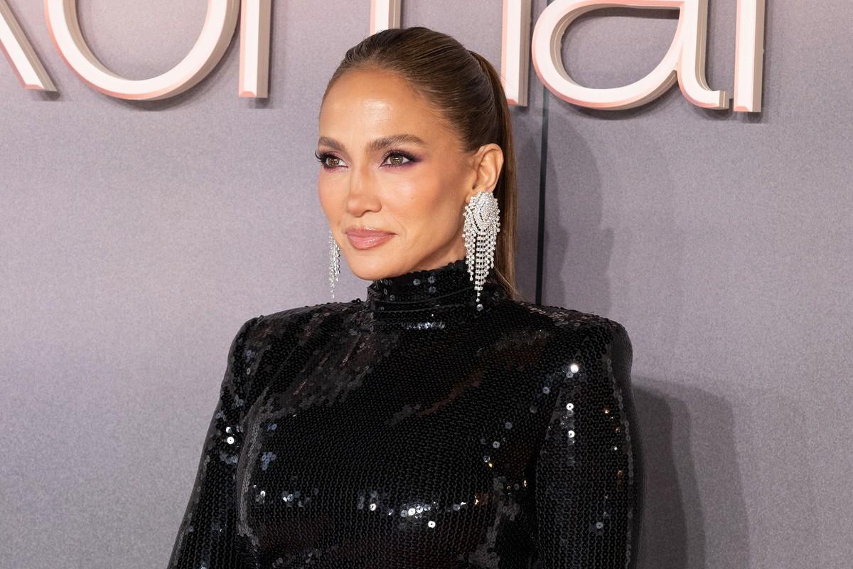 J.Lo said her divorce from Affleck left her feeling 'like my life blew up in my own face.'