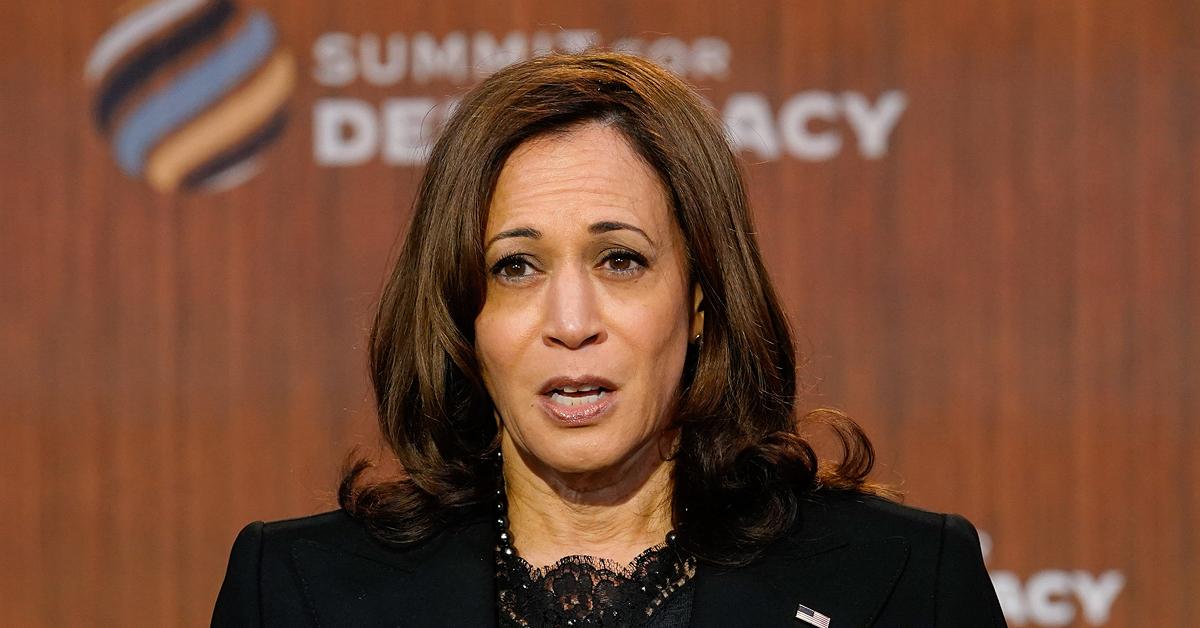 kamala harris ridiculed puff piece office decorations asking media better coverage