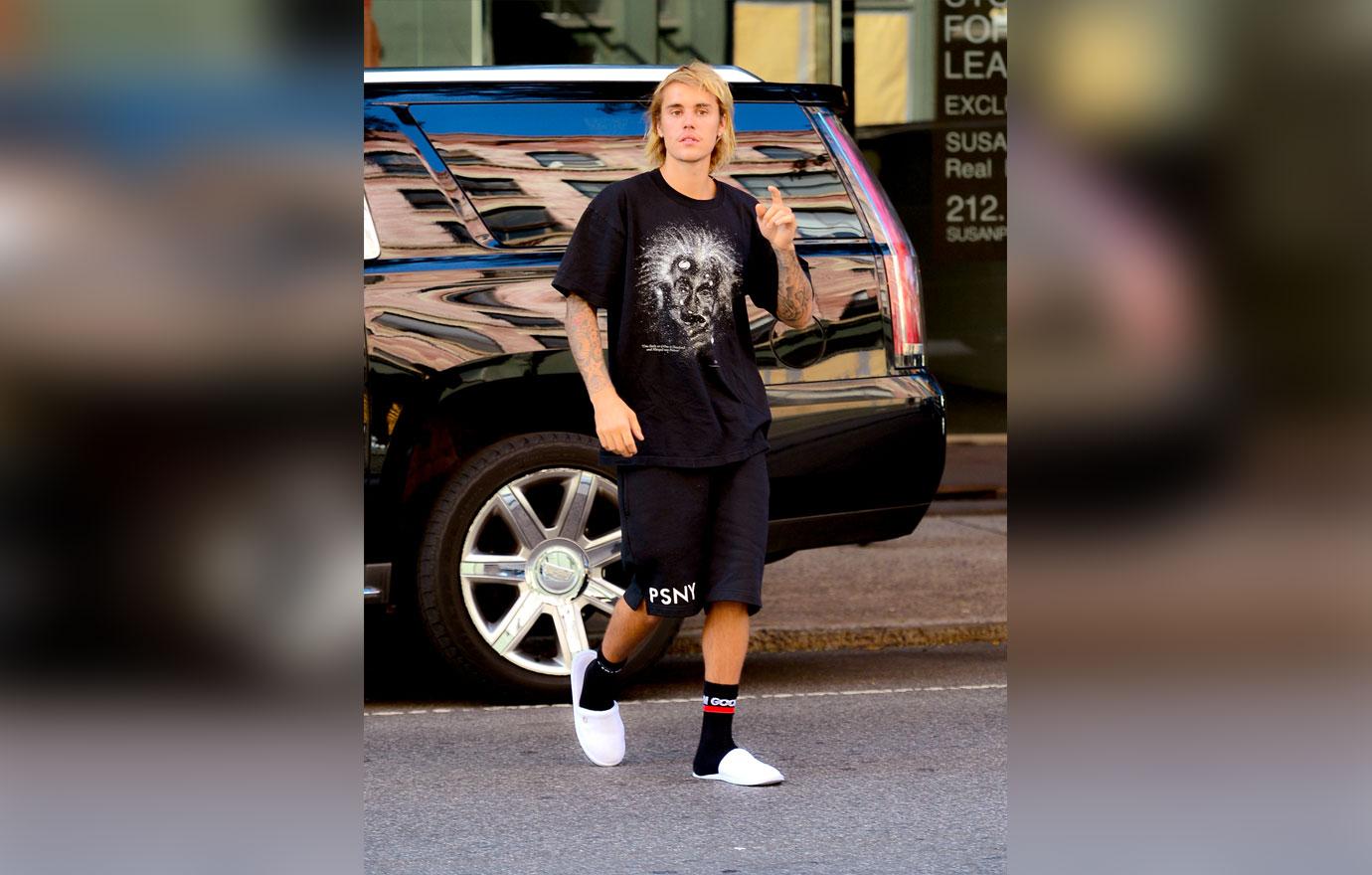 //hailey baldwin fiance justin bieber quit dress slob