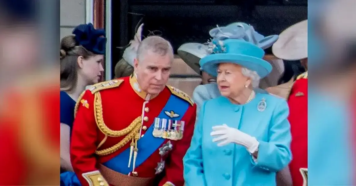 Photo of Andrew Windsor and Queen Elizabeth