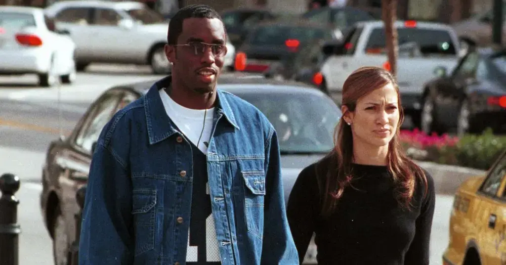 Photo of Sean 'Diddy' Combs and Jennifer Lopez