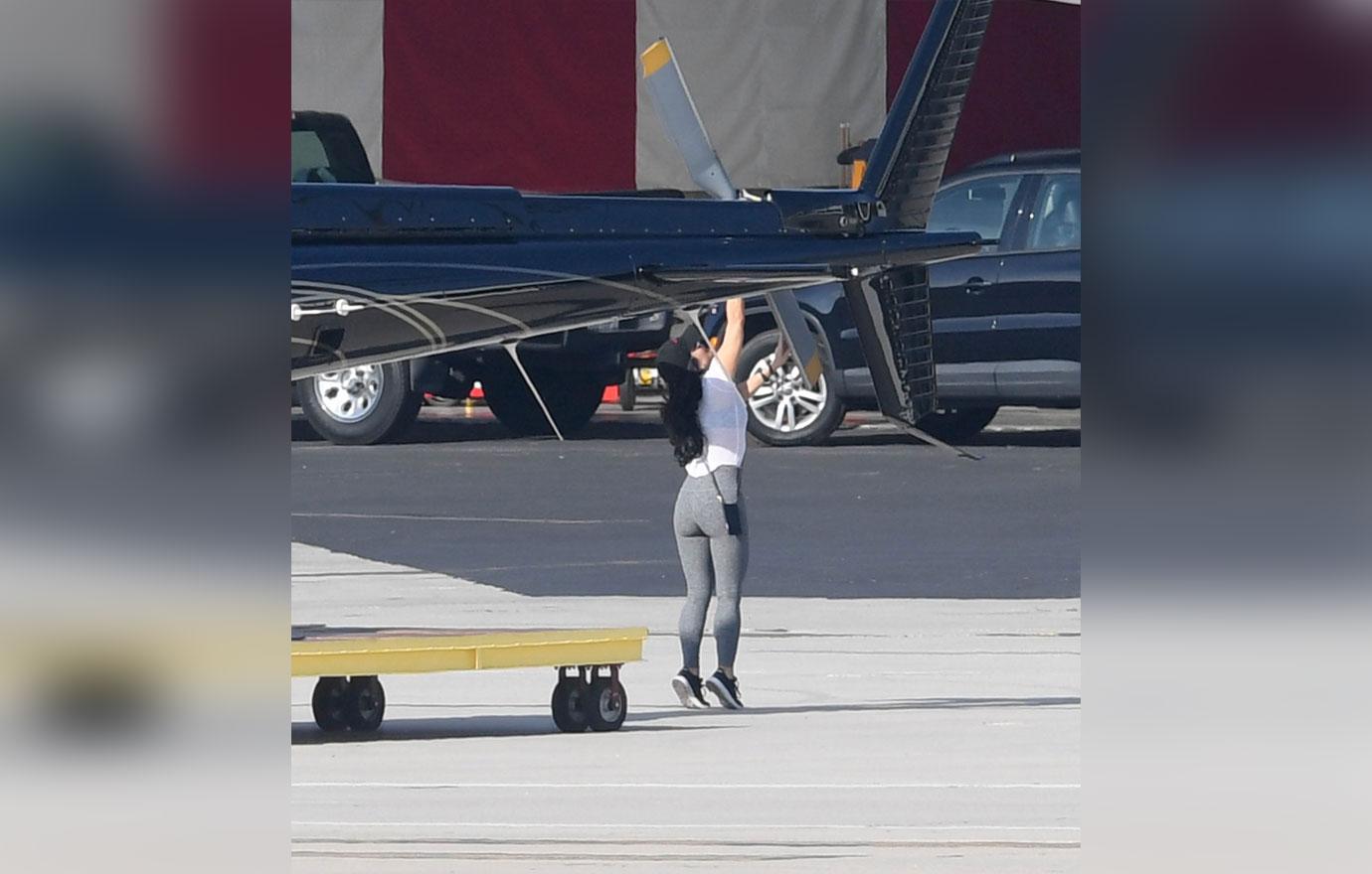 //jeff bezos lauren sanchez helicopter ride